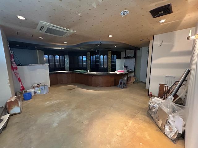 　※改装中の写真です