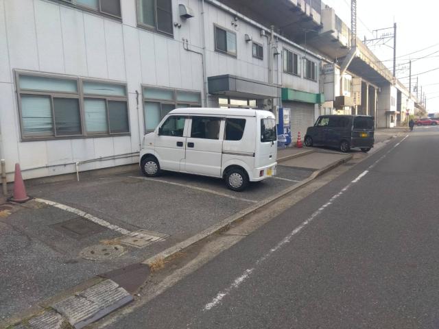 　駐車スペース