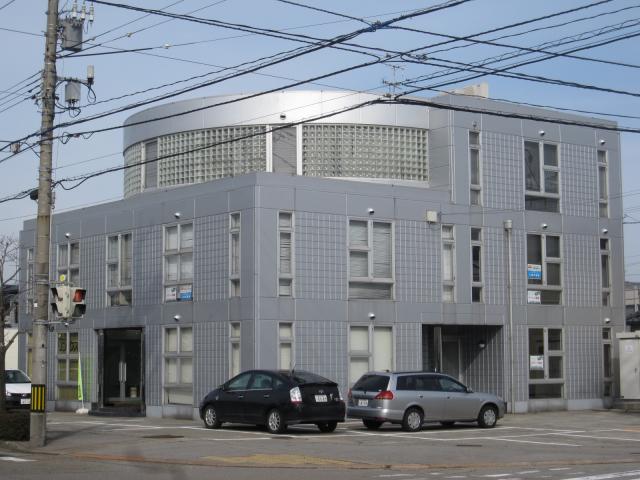 金沢市高畠3-1　貸事務所