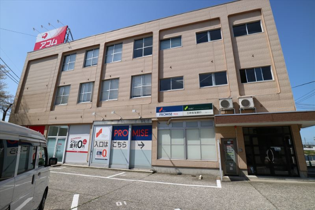金沢市西泉3　貸店舗・事務所