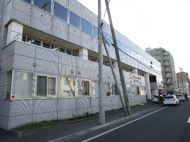 札幌市西区二十四軒1条4　貸事務所
