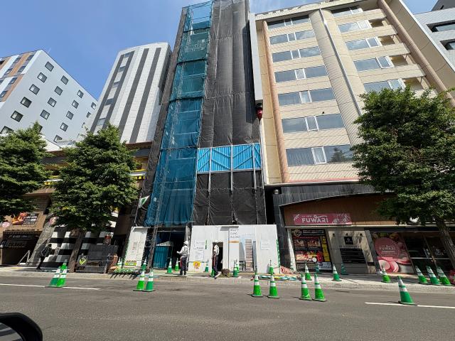 札幌市中央区南3条西2　貸店舗一部