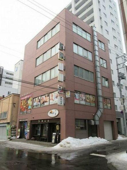 札幌市中央区南2条西10　貸店舗・事務所