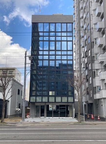 札幌市中央区南1条西27　貸店舗・事務所