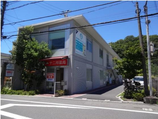 鎌倉市十二所6-1　貸店舗一部