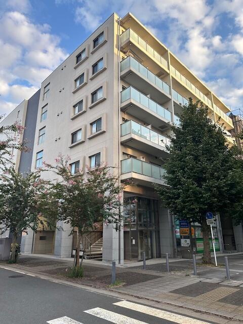 横浜市都筑区中川中央1-37-14