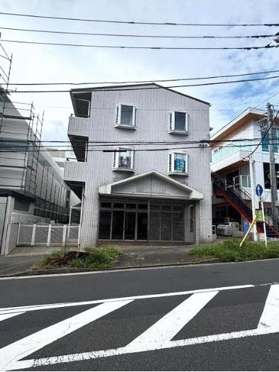 横浜市青葉区美しが丘2-14-10