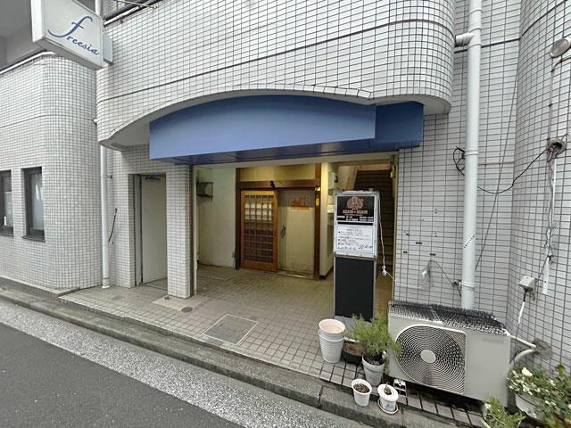 横浜市中区宮川町3-68-1