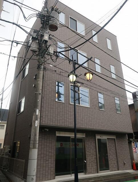 横浜市神奈川区六角橋1-8-3