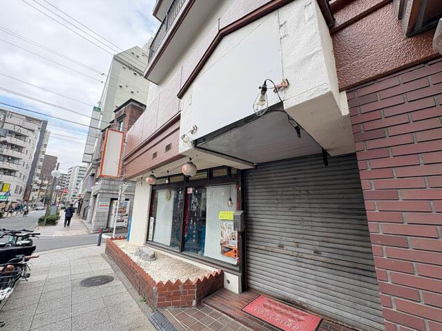 横浜市中区曙町1-3