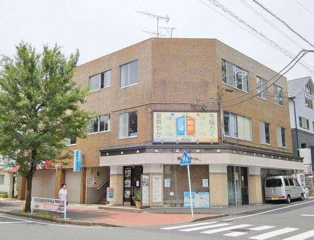 横浜市青葉区美しが丘4-1