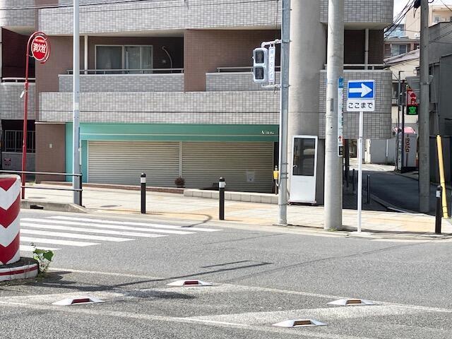 横浜市中区石川町1-25-1