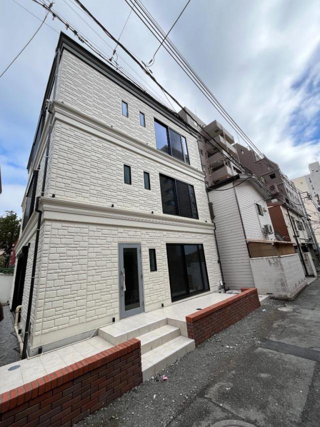 横浜市中区山下町124