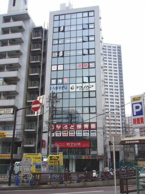 川崎市川崎区駅前本町18-2