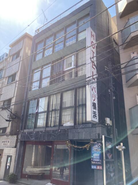 横浜市中区長者町8-131-3
