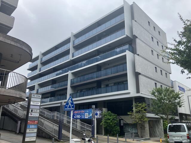 横浜市都筑区中川中央1-36-8