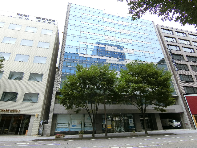 金沢市上堤町2-37　貸事務所