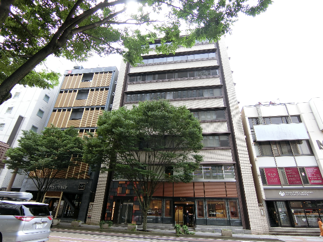 金沢市武蔵町1番16号