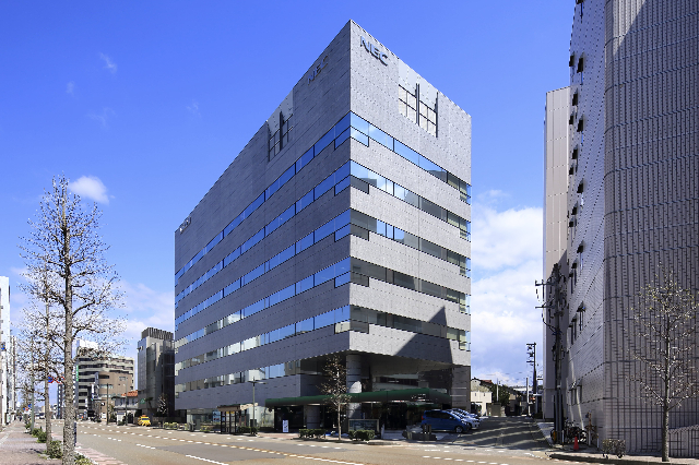 金沢市彦三町1-2-1　アソルティ金沢1F　3F