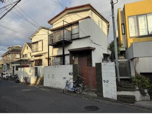 世田谷区岡本1