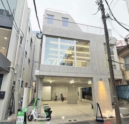 渋谷区神宮前3-20-3