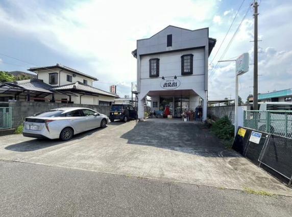 伊勢崎市連取本町　店舗