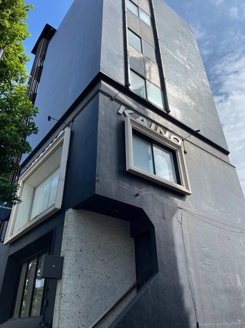 港区南青山3-2-7