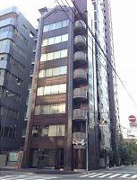 千代田区岩本町1
