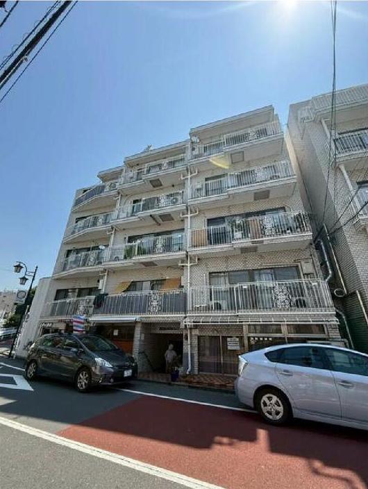 渋谷区元代々木町2-12