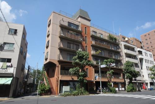 新宿区内藤町1-7