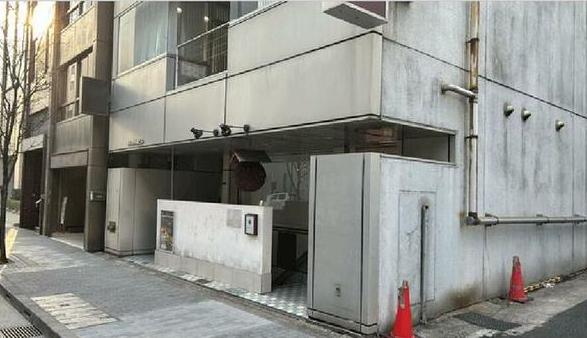 中央区日本橋本町4