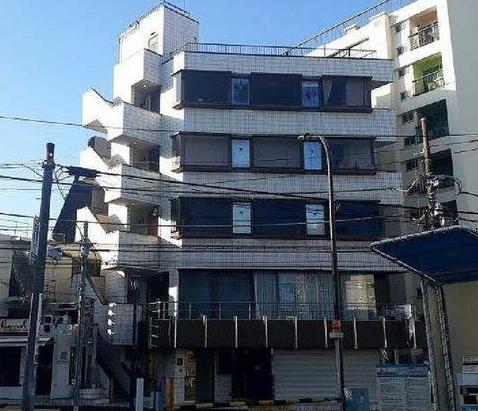 渋谷区神宮前3