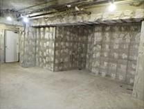 　室内（スケルトン）