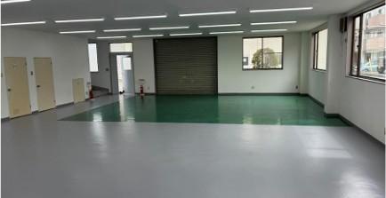 　室内