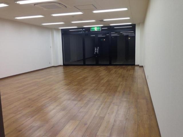 　室内
