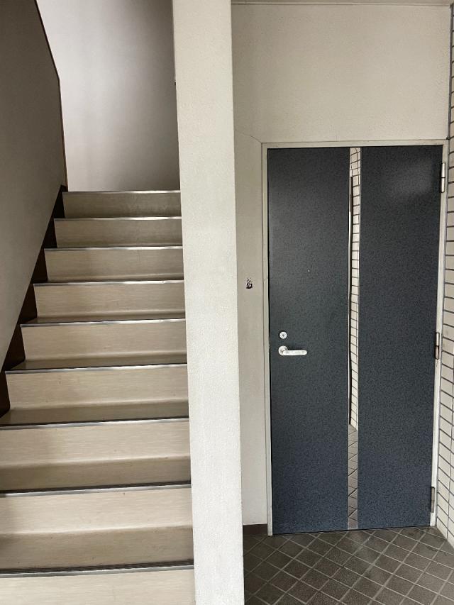 　事務所入口（ホール）