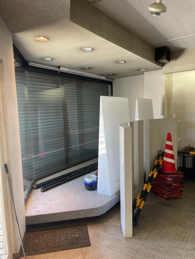 　ショーウィンドウ