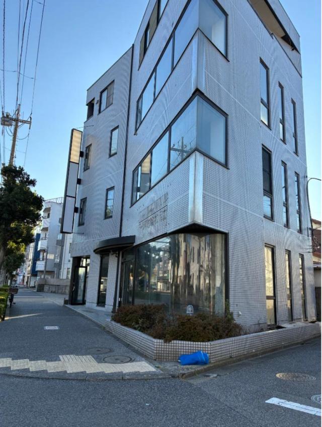 足立区伊興３　ビル