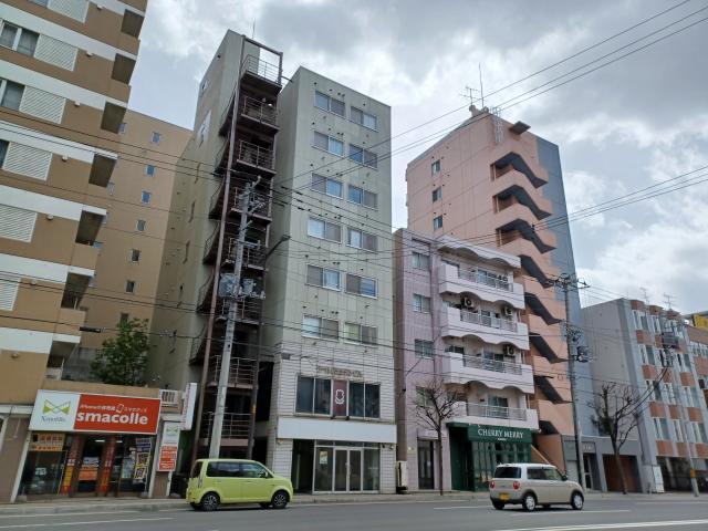 札幌市北区北十七条西３　貸店舗一部