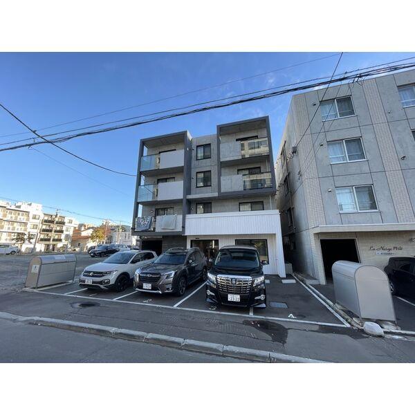 札幌市中央区南四条西２３