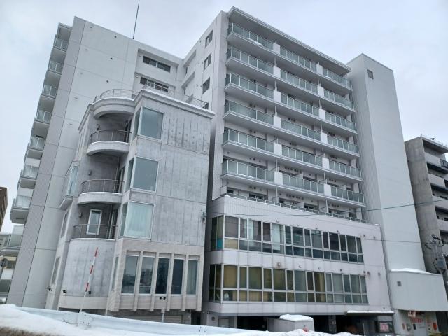 札幌市中央区南六条東3
