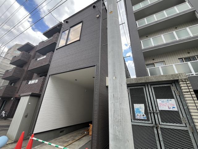 札幌市中央区南8条西12